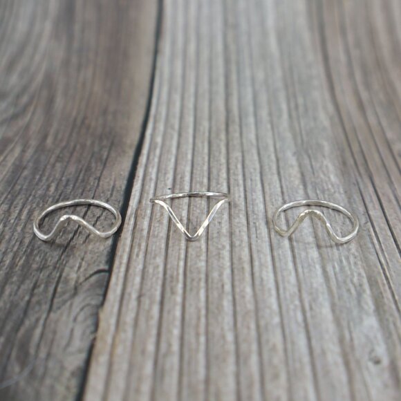 Chevron Stacking Ring Silver Gypsy Party Minimalist Bohemian Dainty Casual NWOT - Picture 3 of 12